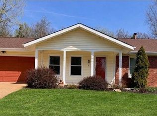 6 Somme Ct, Ballwin, MO