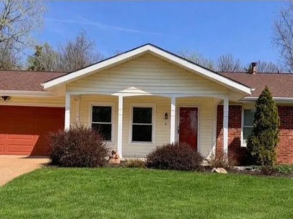 6 Somme Ct, Ballwin, MO 63021