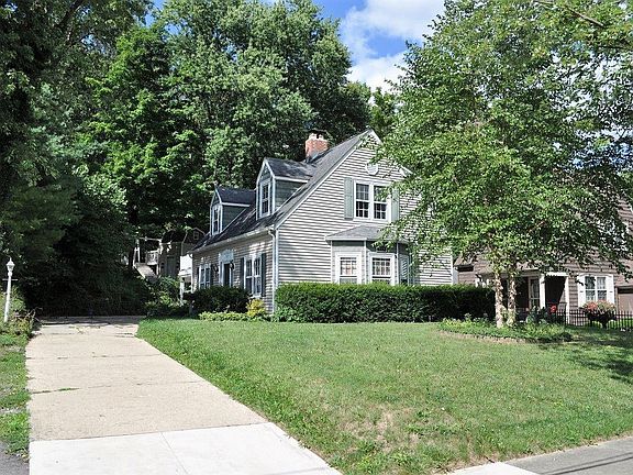 3rd image of 317 Edgewood Ave