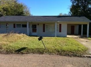 150 Maple St, Columbus, MS 39702