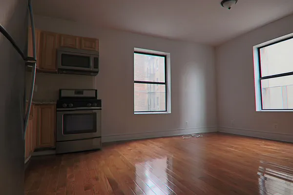 Rented by PMG Real Estate  | media 13