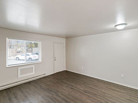 5th image of 685 Michigan Ave E #13779188