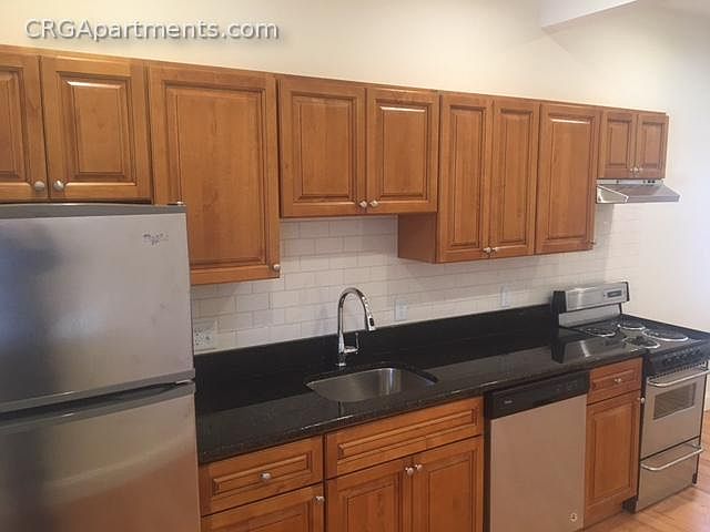 1st image of 379 Harvard St #11