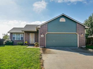 6039 E 41st St N, Wichita, KS 67220