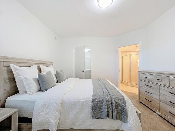 5th image of 14951 Royal Oaks Lane #505