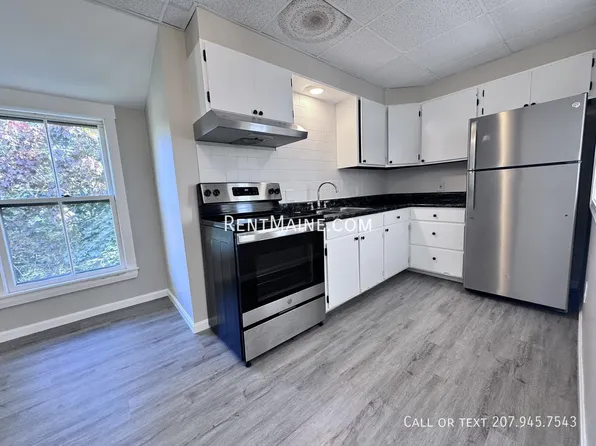 35 West St #3A, Gardiner, ME 04345