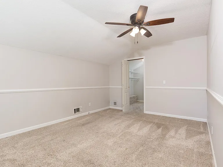 1106 Ogrady Dr — Photo 24
