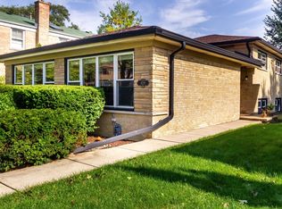 9229 Ewing Ave, Evanston, IL 60203