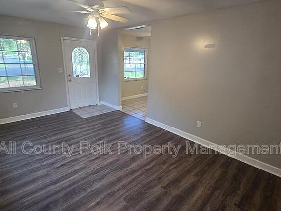 4th image of 1636 Terry Rd