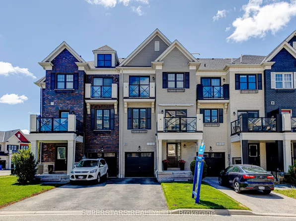 50 Wimshaw Ln, Whitchurch Stouffville, ON L4A 1Y5