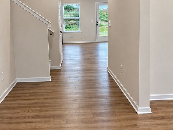 2nd image of 415 Sierra Point SW