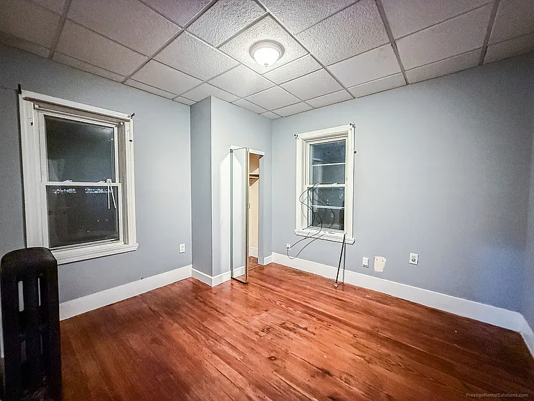 124 Gladstone St #3 — Photo 12