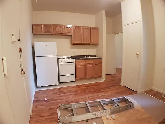 Rented by Lang Realty LLC | media 10