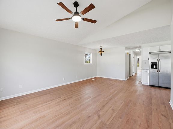5th image of 261 Donalynn Dr