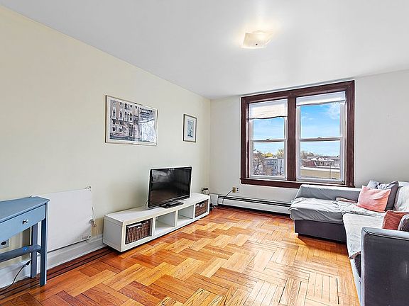 4th image of 144 Old Bergen Rd APT D4