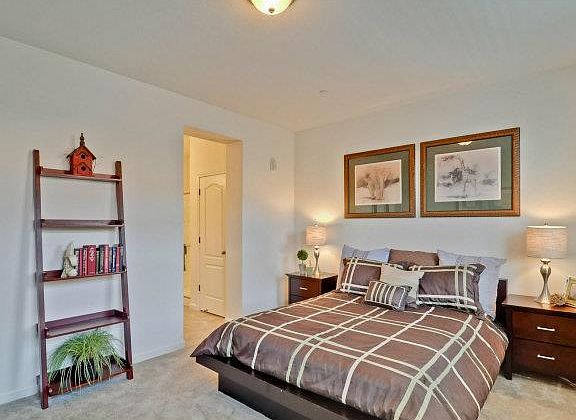 5th image of 1680 Shore Pl Unit 6