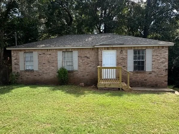 309 Briarbrook Dr, Montgomery, AL 36110