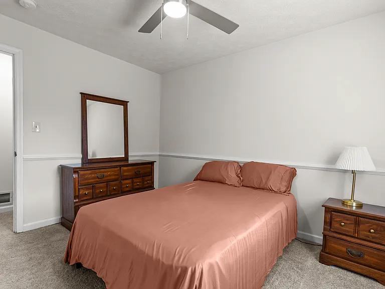 211 Murphy Ave — Photo 4