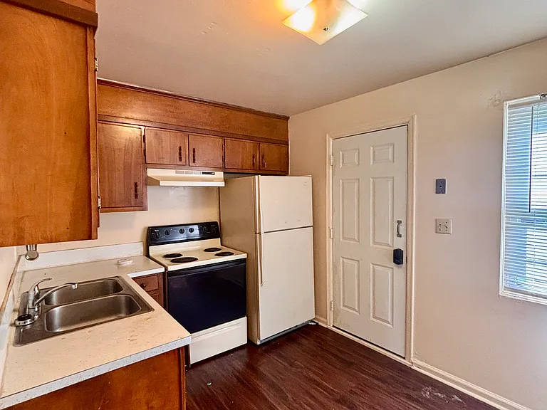 708 Conway St NE #708 — Photo 3