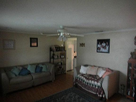 2nd image of 701 Greenway Dr