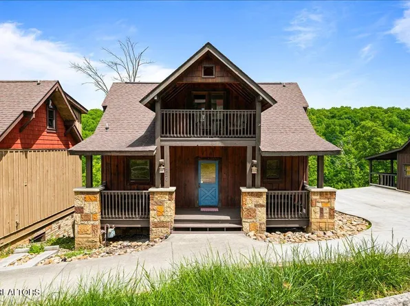 230 Foxwood Dr, Caryville, TN 37714