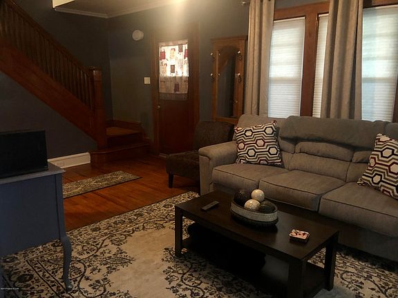 4th image of 309 Stafford Ave