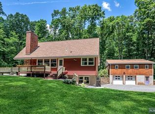 56 Allison Ave, Newfoundland, NJ 07435