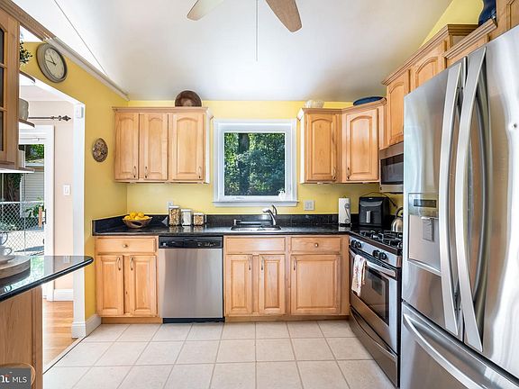 4th image of 8926 Cromwell Dr