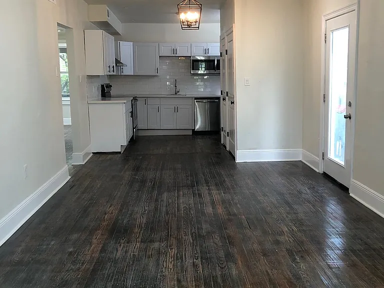 3508 Robert St #DOWNSTAIRS — Photo 3
