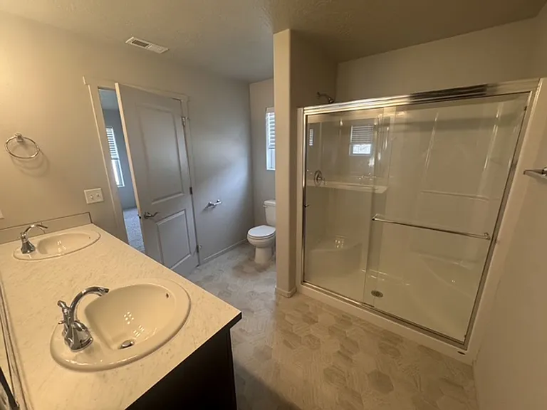 17611 E Maxwell Ave — Photo 14