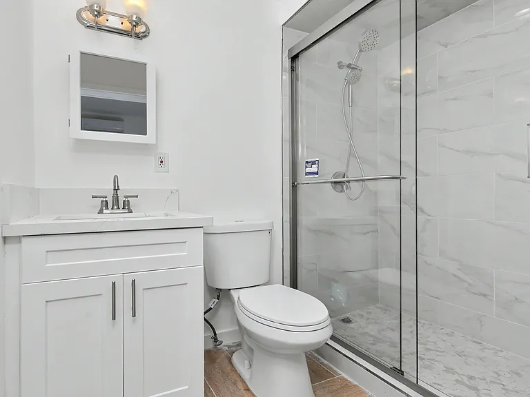 15142 Moorpark St #106 — Photo 8