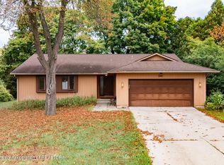 2240 Riverwood Dr, Okemos, MI 48864