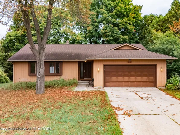 2240 Riverwood Dr, Okemos, MI 48864