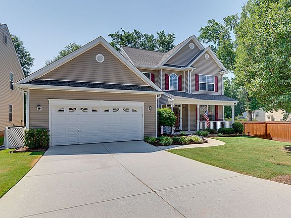 2nd image of 117 Lismore Park Dr