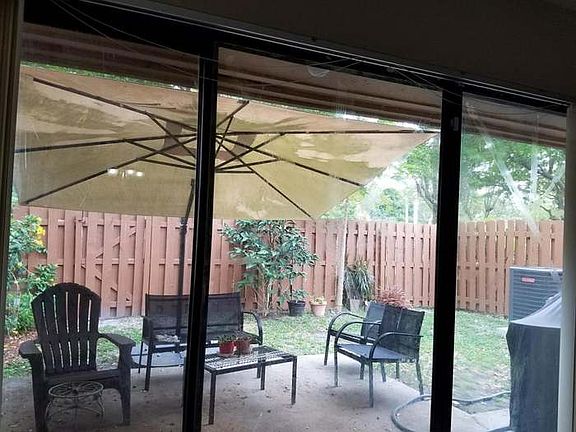 4th image of 843 NW 79th Ter