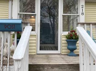 218 Center St, Vermillion, SD 57069