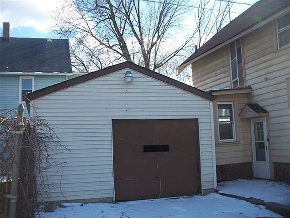 3rd image of 1044 Cottage Ct SE