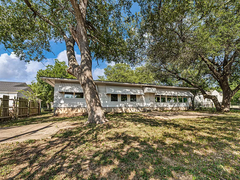 32300 Proctor Ave — Photo 50