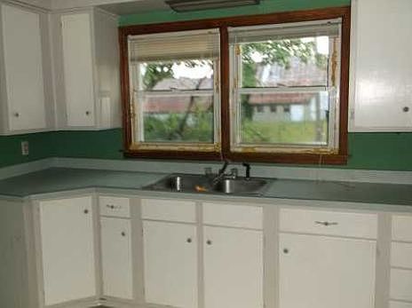 4th image of 10766 Cheryl Way Ln