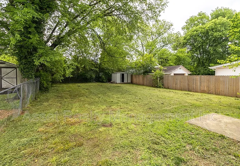 2638 Barton St — Photo 6