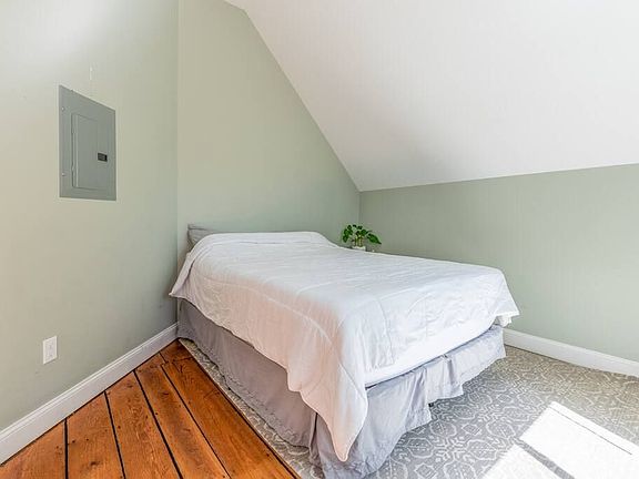 5th image of 15 Fern Park Ave #3