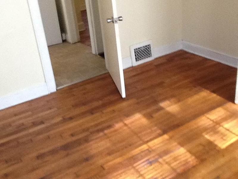 2nd image of 627 Sherbrooke Dr