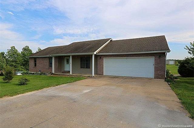 1st image of 220 Blueberry Ln