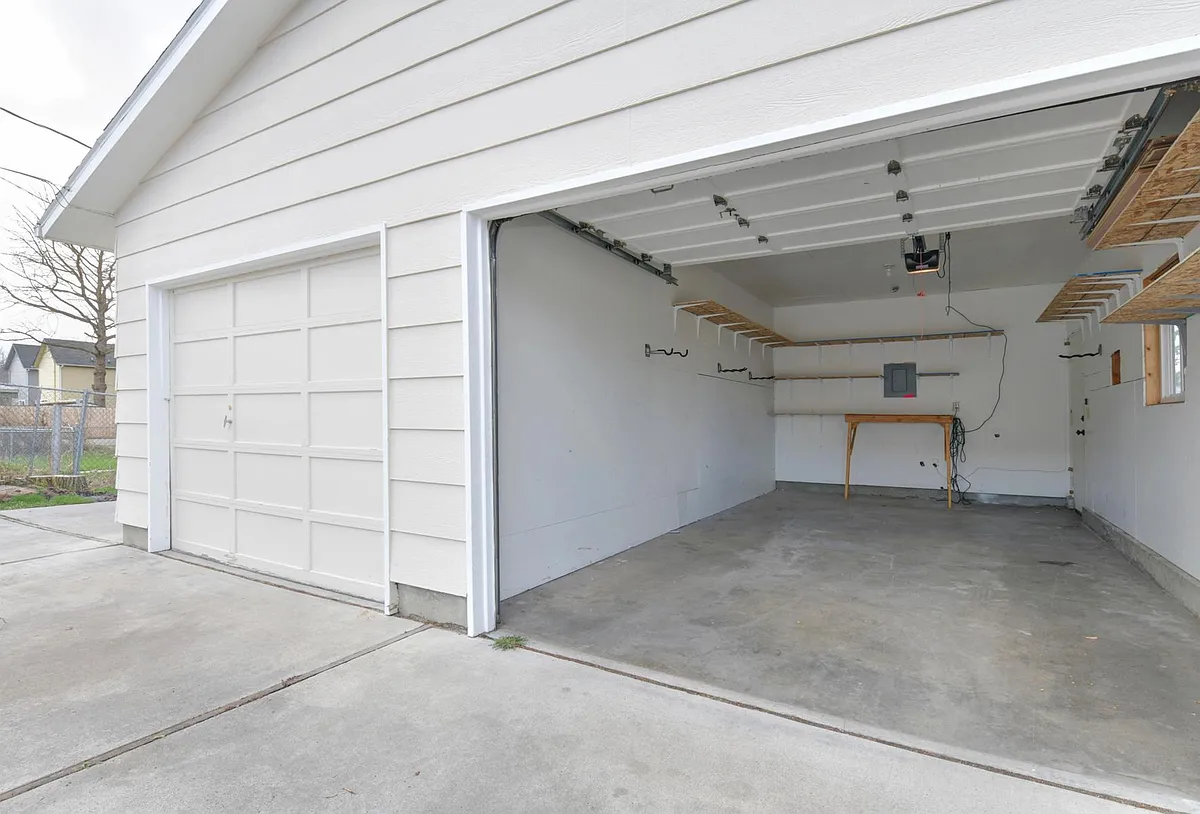 Building Photo - 1318 S Colorado Ave #100