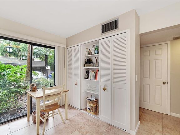2nd image of 180 Maitland Ave #180