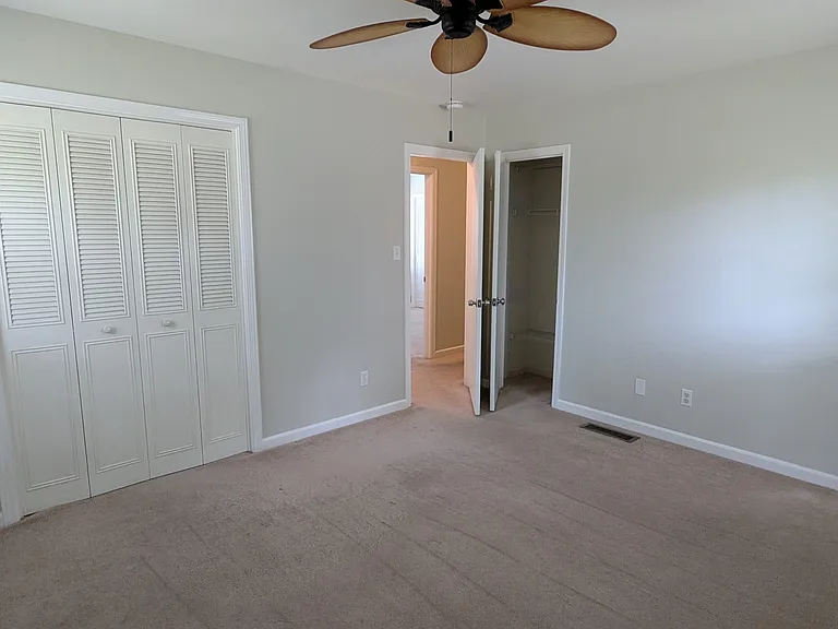 34 E Kenora Dr SW — Photo 28