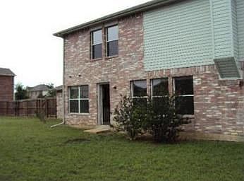3rd image of 1005 Canyon Dr