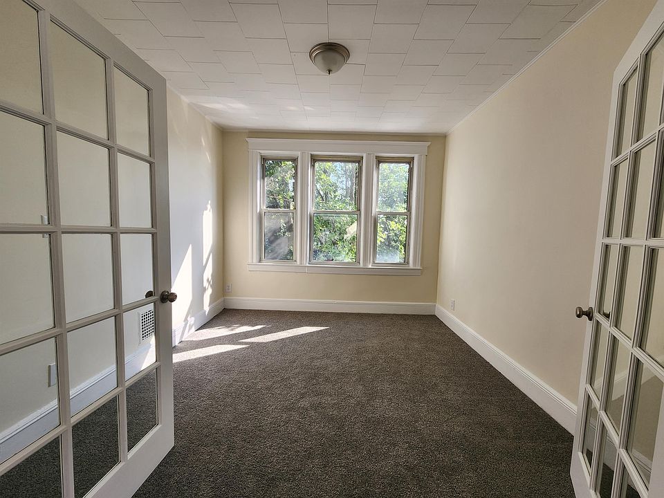 1st image of 170 Williams Ave #11022958