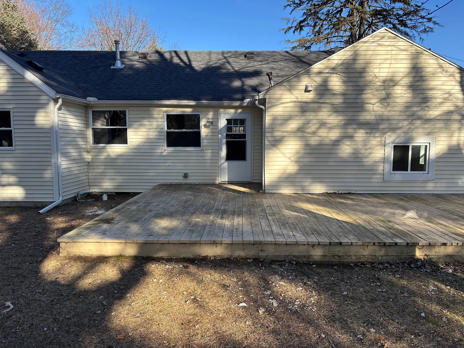 3 bed, 1200 sqft, $1,800 — Photo 4
