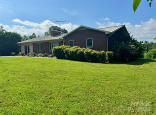 2852 Old Highway 60 Rd, Wilkesboro, NC 28697